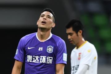 PG中国登录入口-毅腾门将多次扑救，助球队保级在望