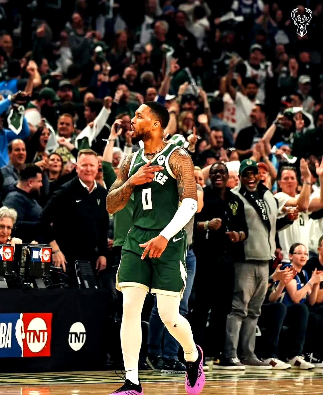 PG中国官网-开拓者胜火箭,利拉德砍下40分