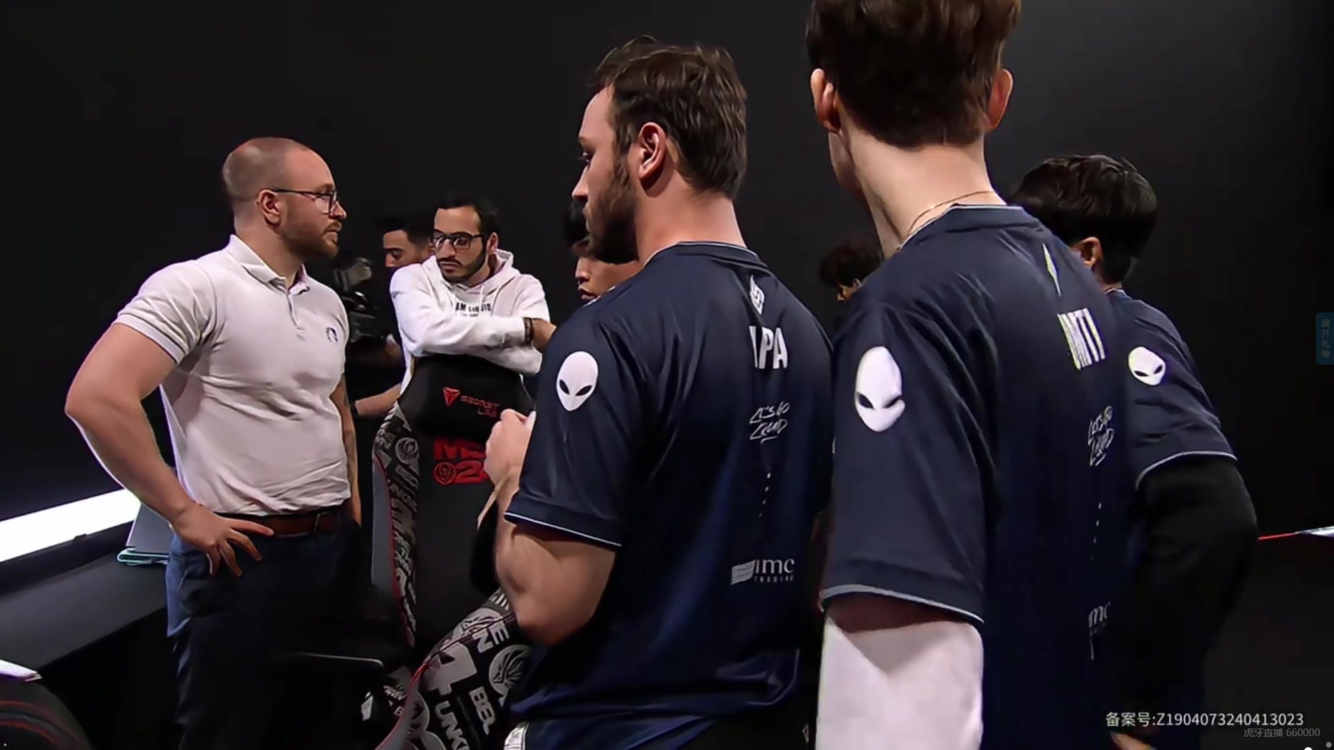 PG中国登录入口-TL力克C9,JackeyLove拿下关键大龙鏖战多局淘汰赛,让粉丝疯狂欢呼